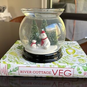 2021 Bath and Body Works Polar Bears and trees globe candle holder